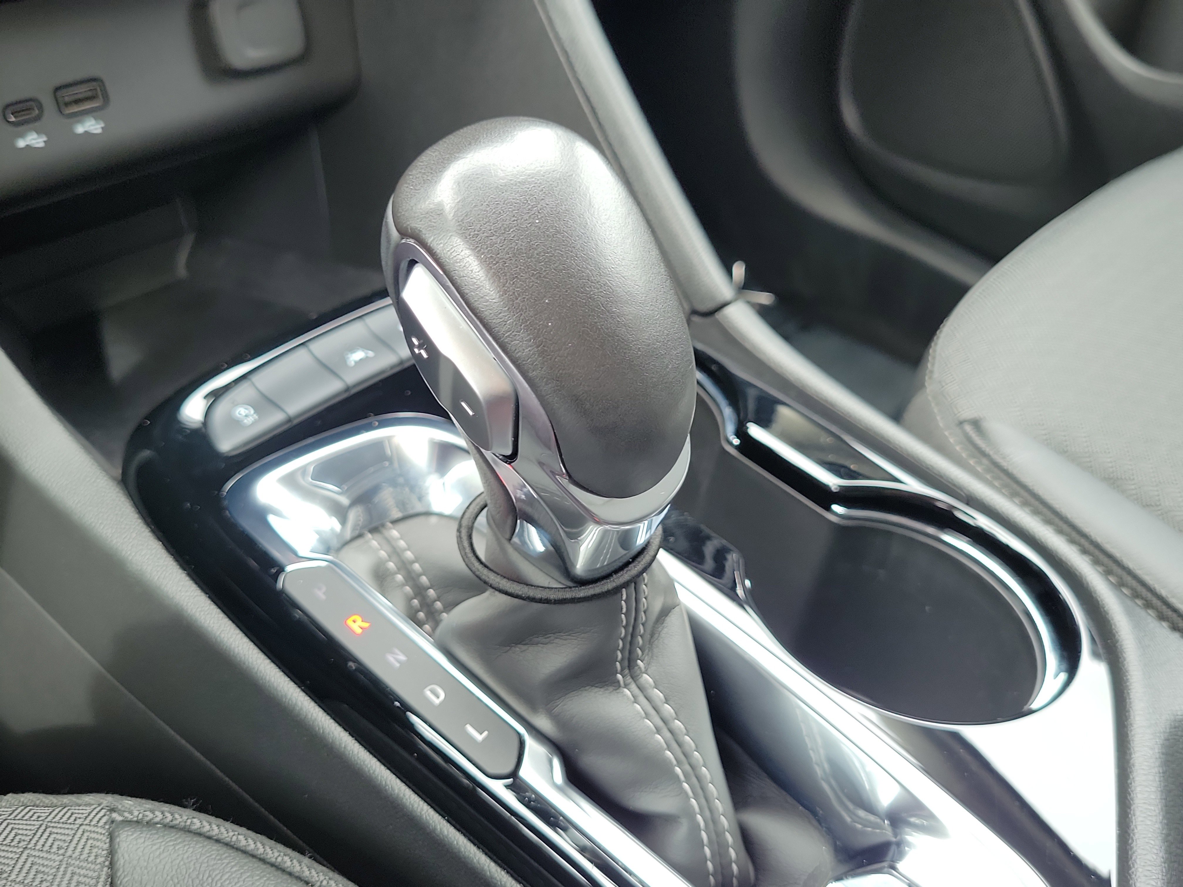 Used 2024 Buick Encore GX Preferred image 19