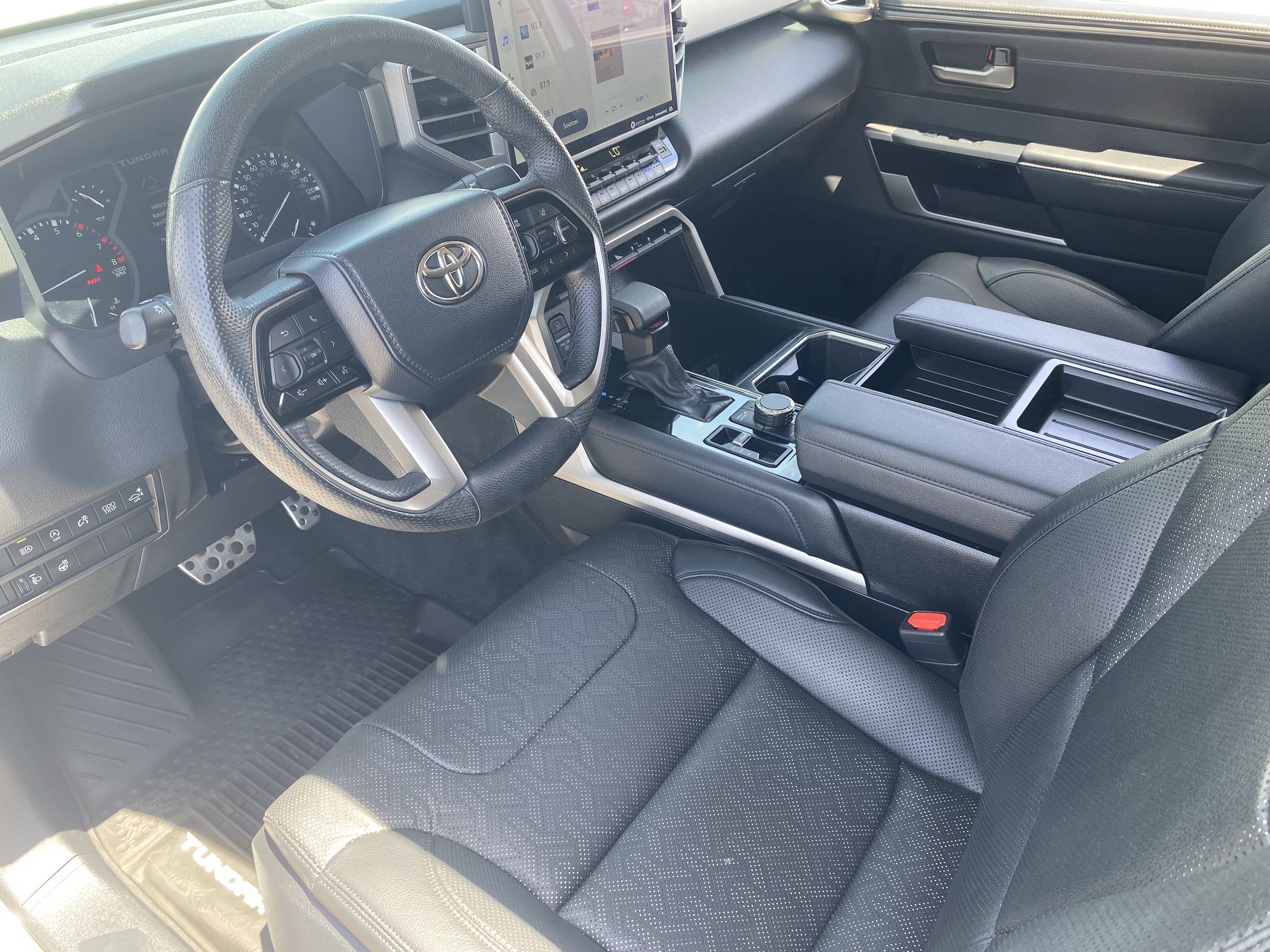Used 2022 Toyota Tundra Limited w/ TRD Off-Road Package AWD/4WD image 16