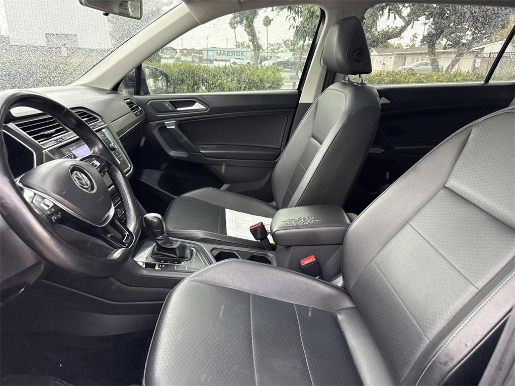 Used 2019 Volkswagen Tiguan SEL image 19