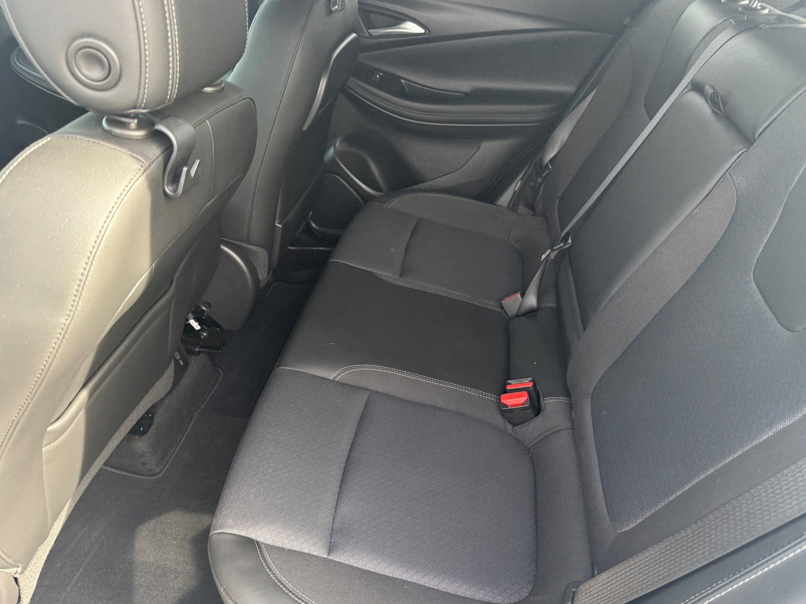 Used 2022 Buick Encore GX Select w/ Advanced Technology Package image 16