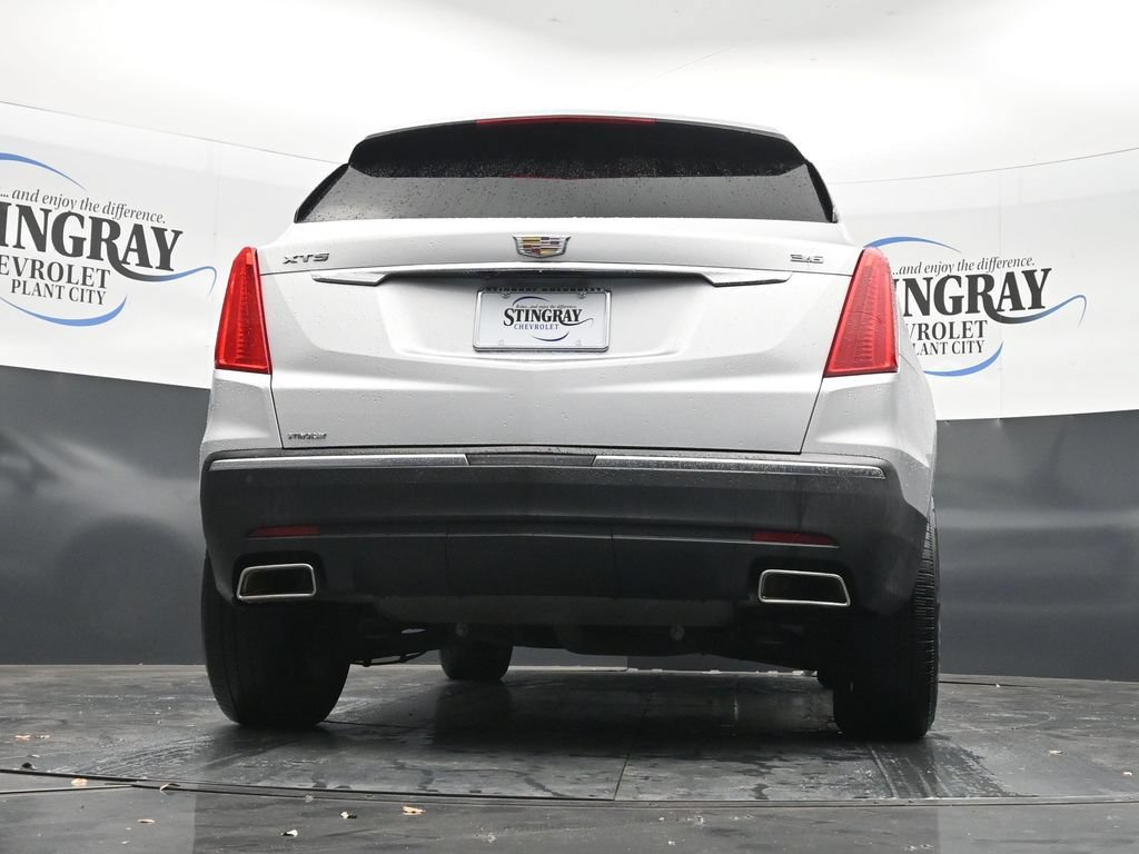 Used 2018 Cadillac XT5 Luxury w/ Driver Awareness Package FWD image 31