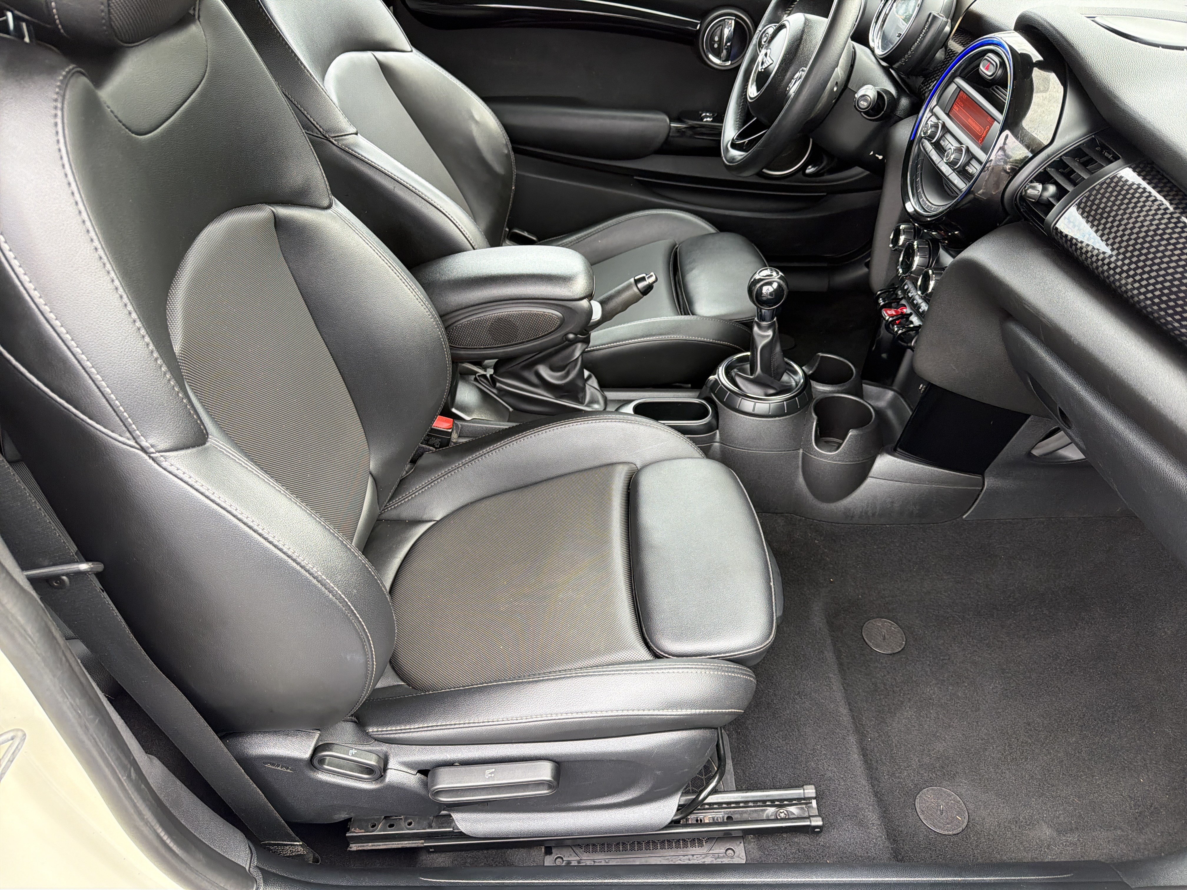 Used 2015 MINI Cooper S FWD image 11