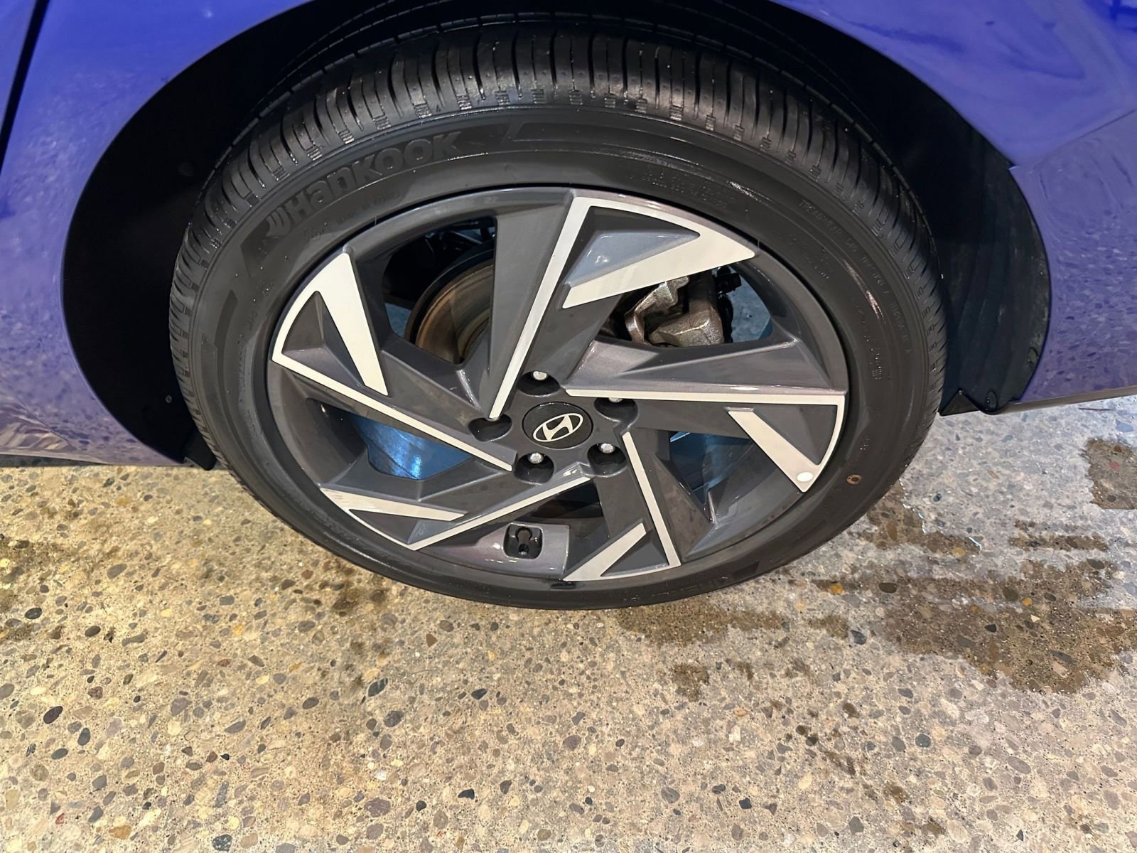 Used 2025 Hyundai Elantra SEL image 30