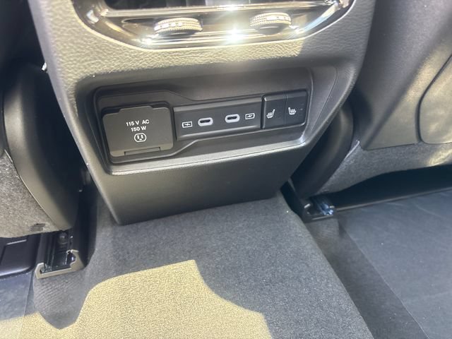 New 2026 Jeep Grand Cherokee Limited AWD/4WD image 13