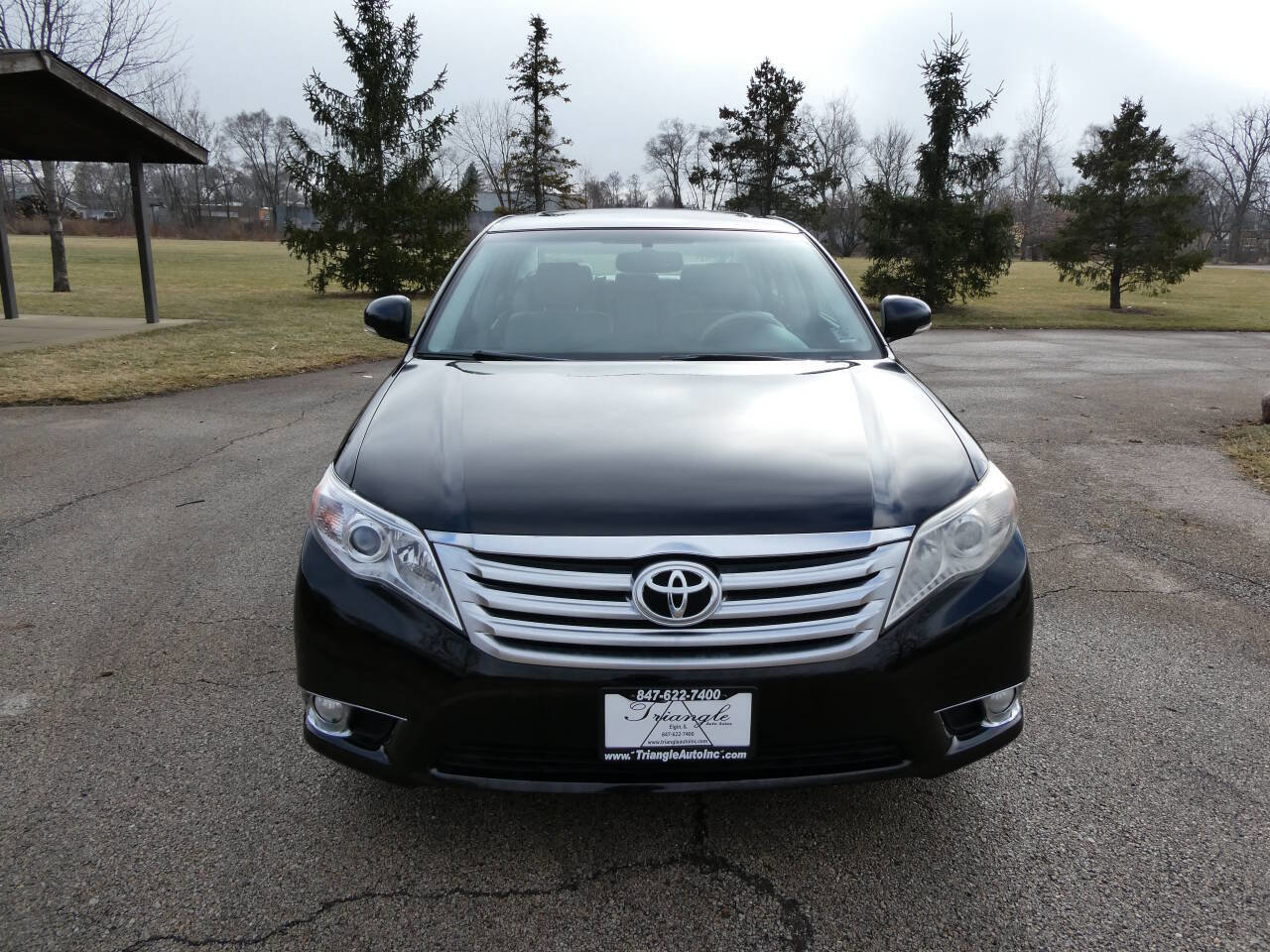 Used 2011 Toyota Avalon image 2