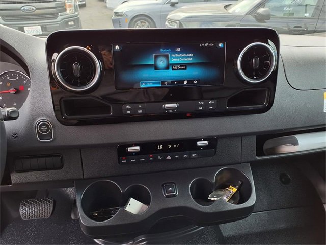 Used 2023 Mercedes-Benz Sprinter 2500 image 18