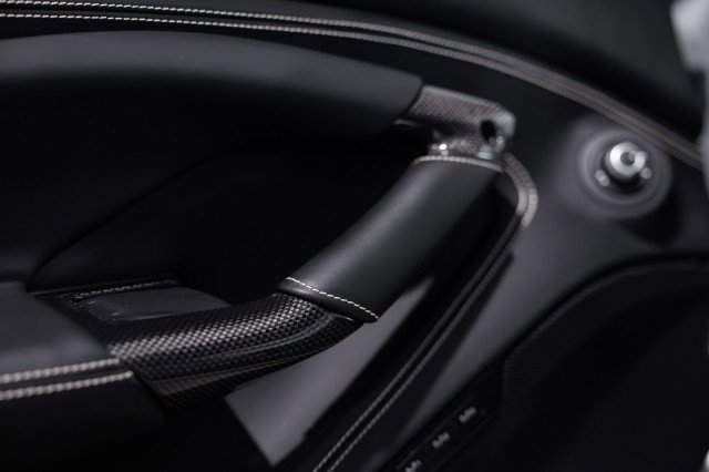 Used 2020 Ferrari F8 Tributo image 37