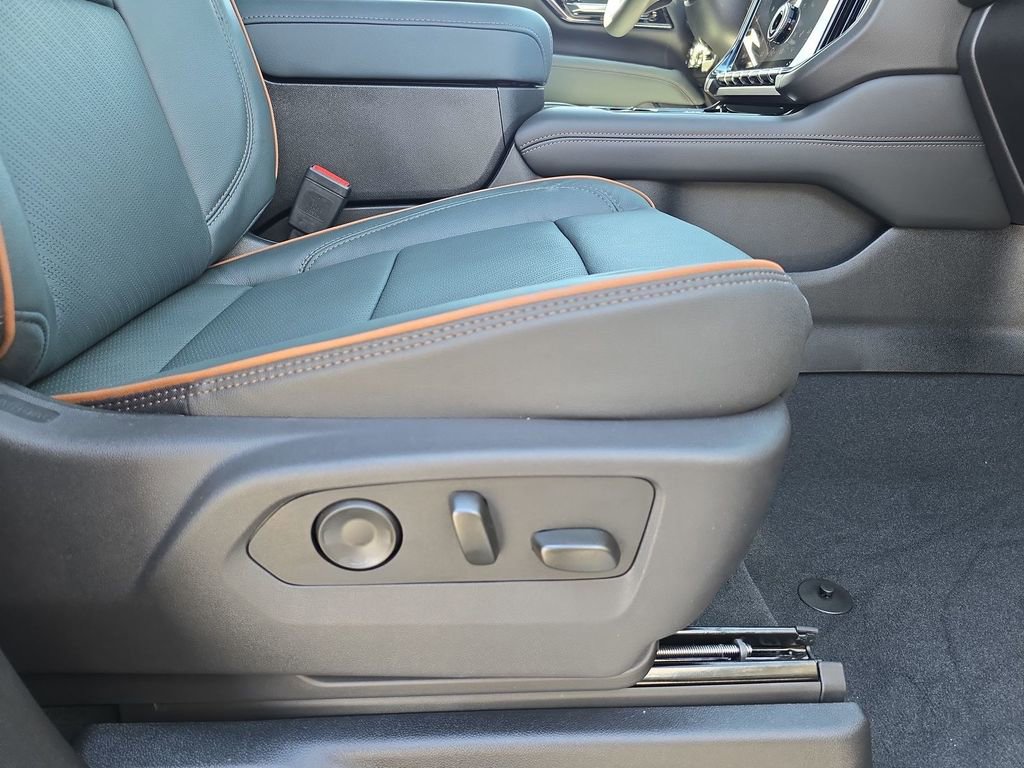 New 2026 GMC Yukon XL AT4 w/ AT4 Premium Plus Package image 45