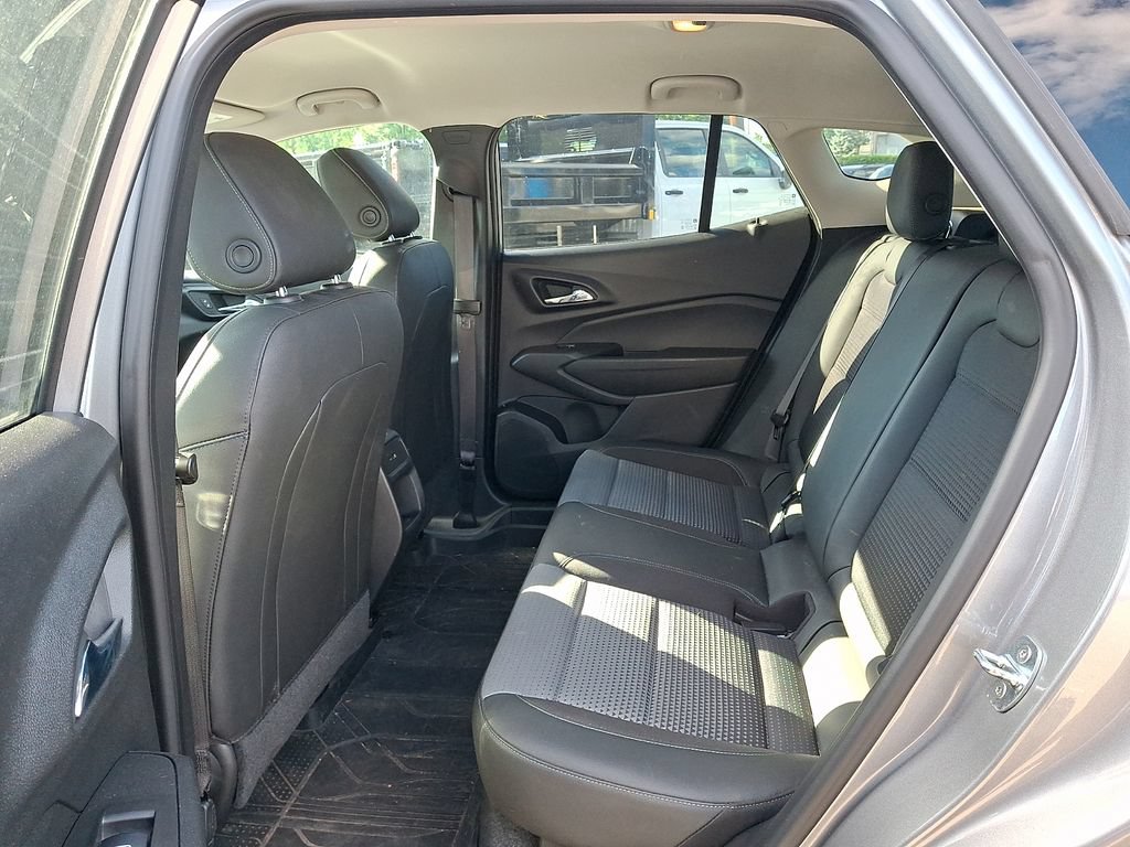 Used 2024 Chevrolet Trax LT FWD image 10