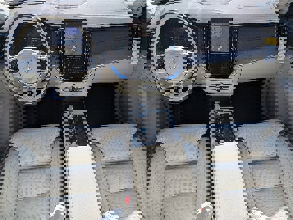 New 2026 Volvo XC90 B6 Ultra w/ Protection Package Premier image 17