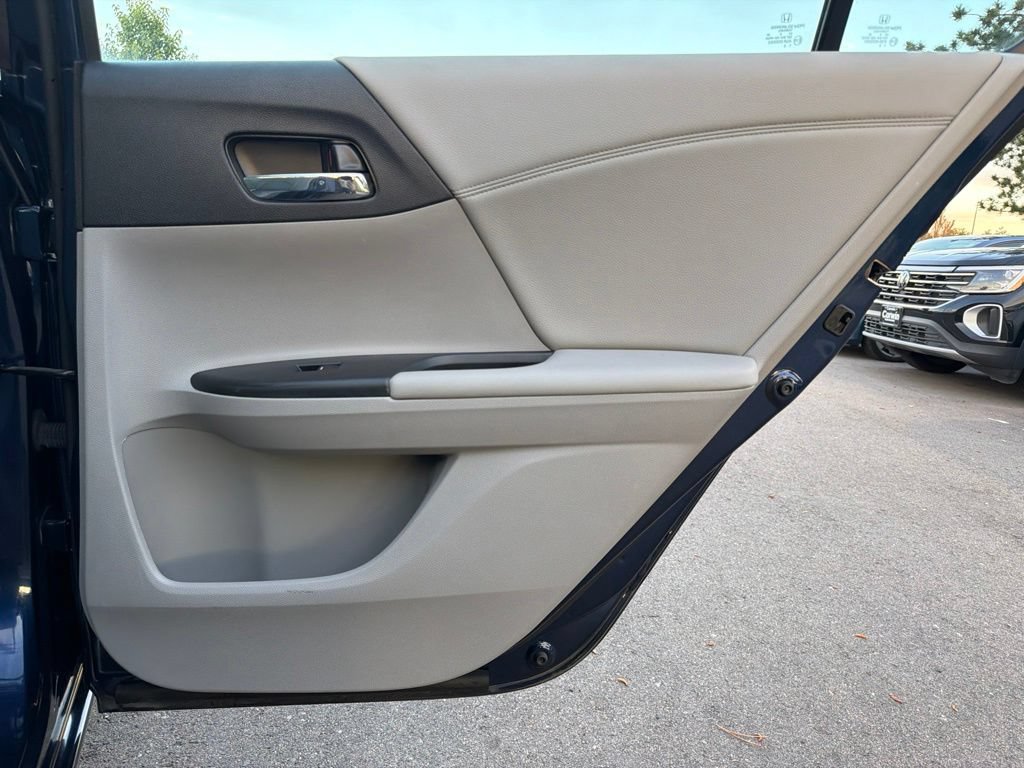 Used 2016 Honda Accord EX-L image 14