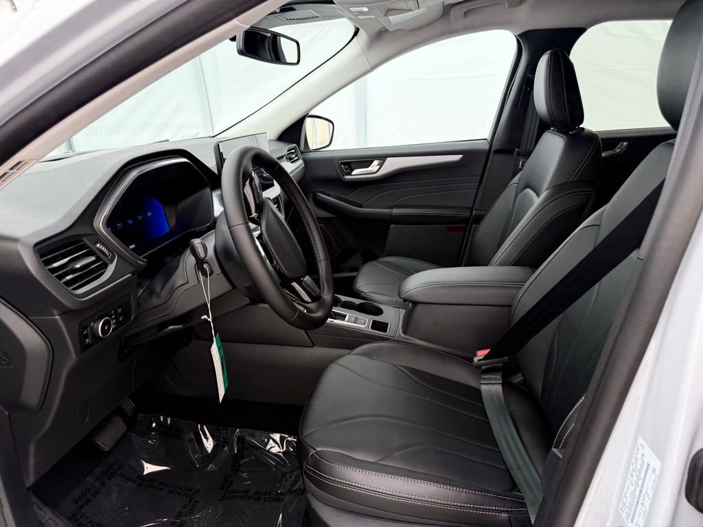 New 2025 Ford Escape SE w/ PHEV Premium Package image 12
