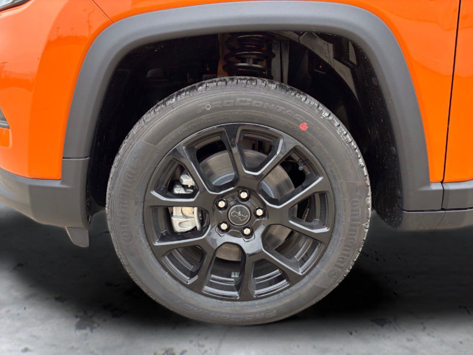 New 2026 Jeep Compass Latitude image 14