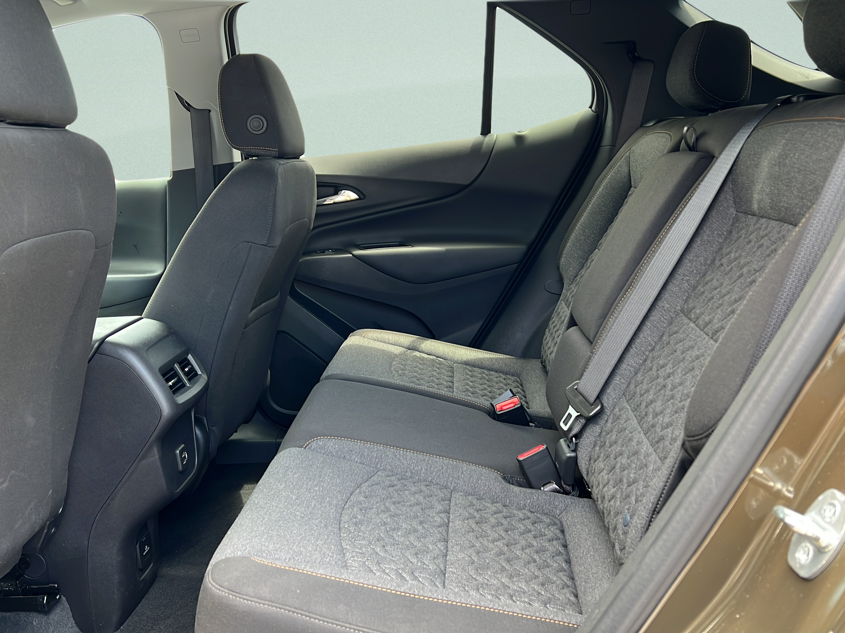 Used 2024 Chevrolet Equinox LT FWD image 10
