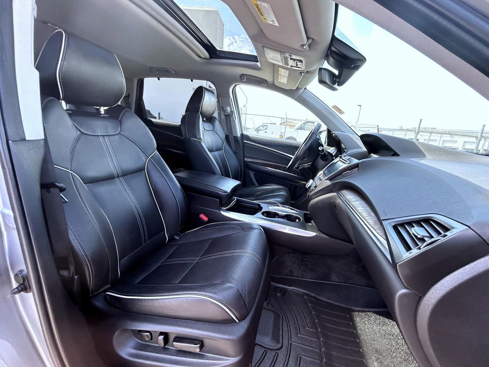 Used 2018 Acura MDX SH-AWD w/ Advance Package image 16