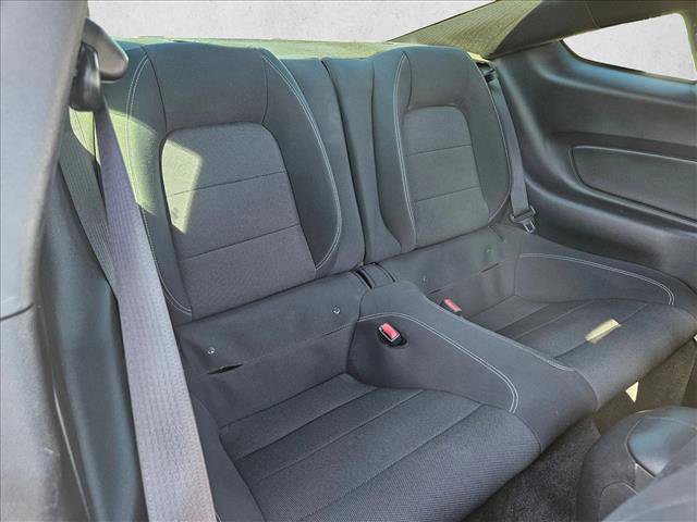 Used 2017 Ford Mustang Coupe RWD image 18