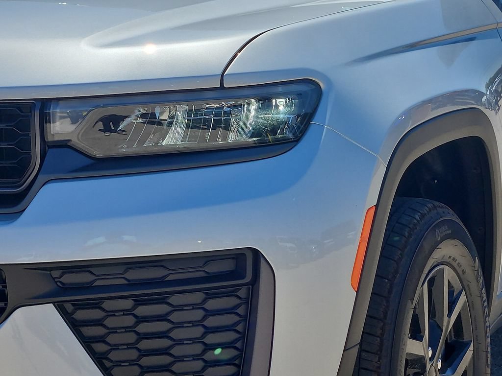 New 2026 Jeep Grand Cherokee L 4WD image 8