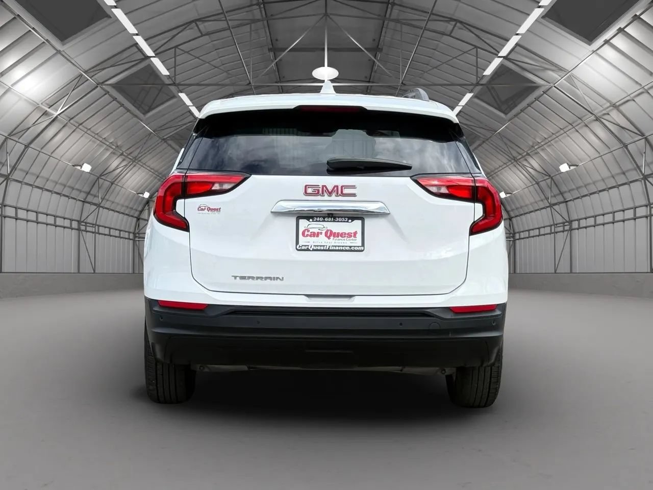 Used 2018 GMC Terrain SLE w/ Driver Convenience Package FWD image 6