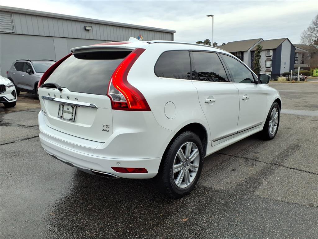 Used 2017 Volvo XC60 T5 Inscription w/ Preferred Option Package image 3