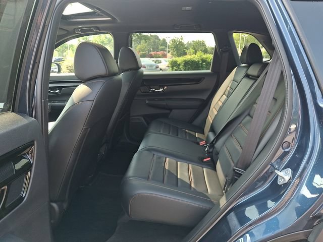 Used 2025 Honda CR-V Sport Touring image 12
