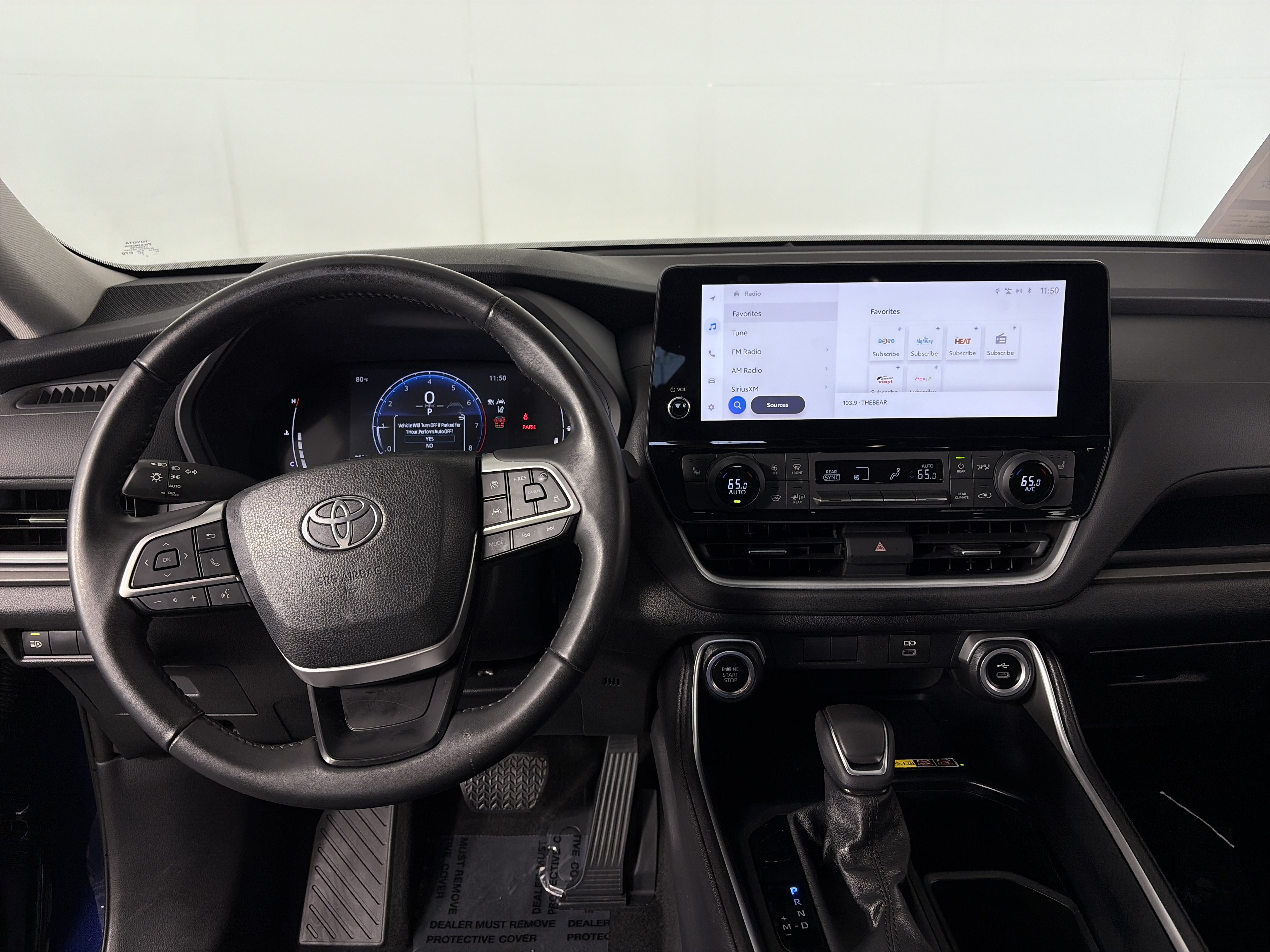 Used 2024 Toyota Grand Highlander AWD image 3