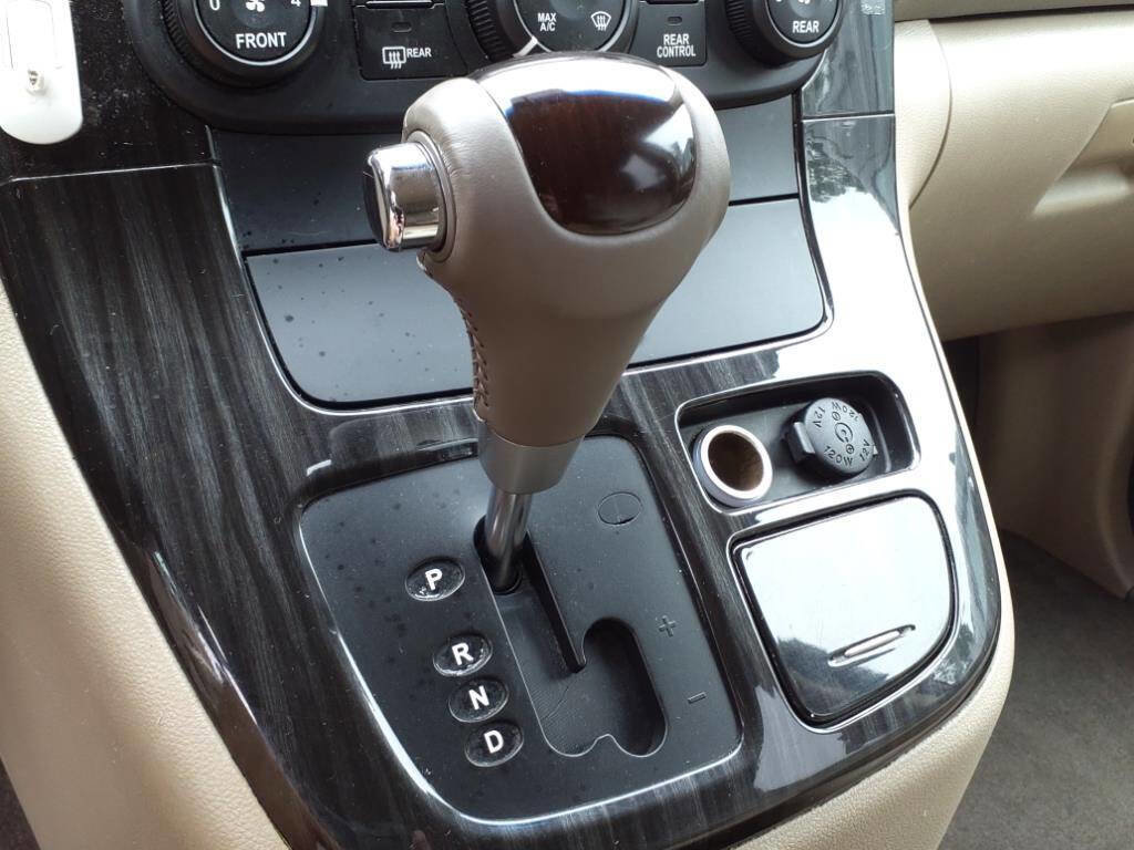 Used 2012 Kia Sedona EX image 18