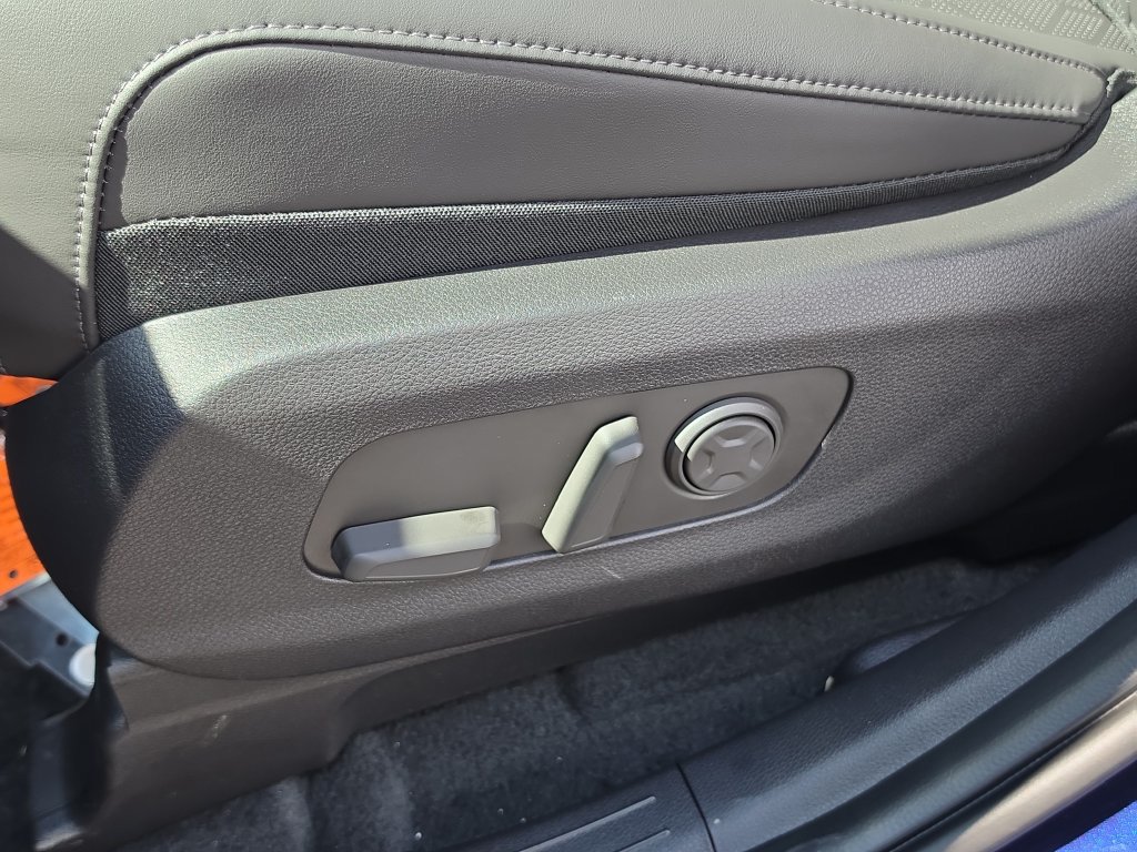 New 2027 Kia Carnival EX FWD image 22