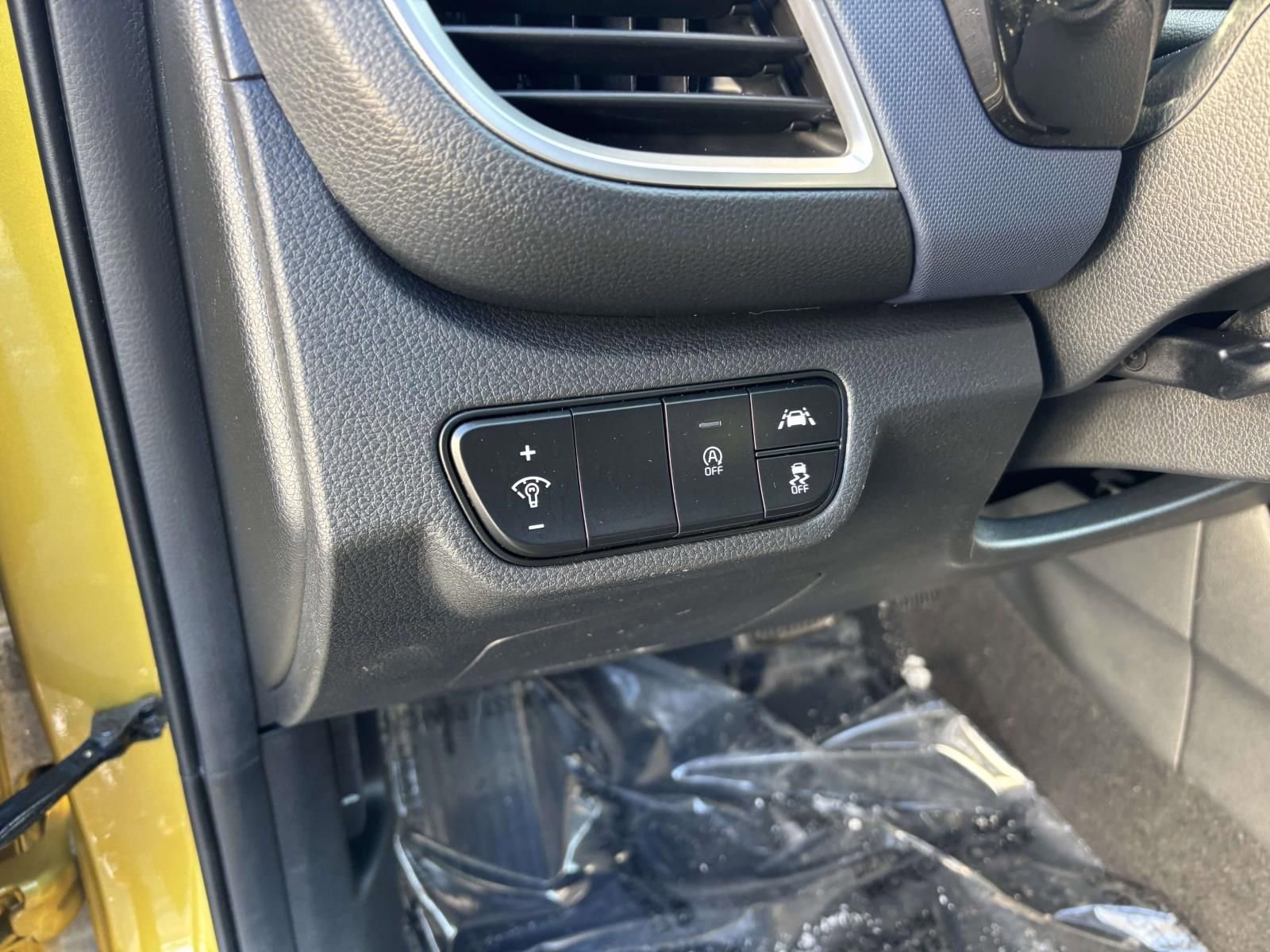 Used 2022 Kia Seltos S image 16