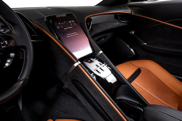 Certified 2026 Ferrari Roma Spider RWD image 31