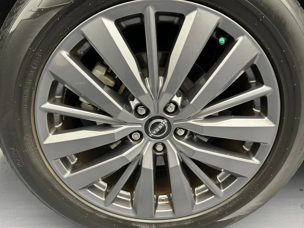 Used 2024 Nissan Pathfinder SL w/ SL Premium Package FWD image 48