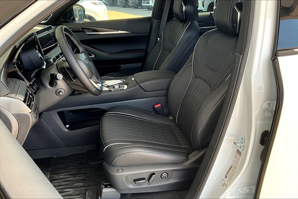 New 2026 INFINITI QX60 Autograph w/ Autograph Tech Package image 17