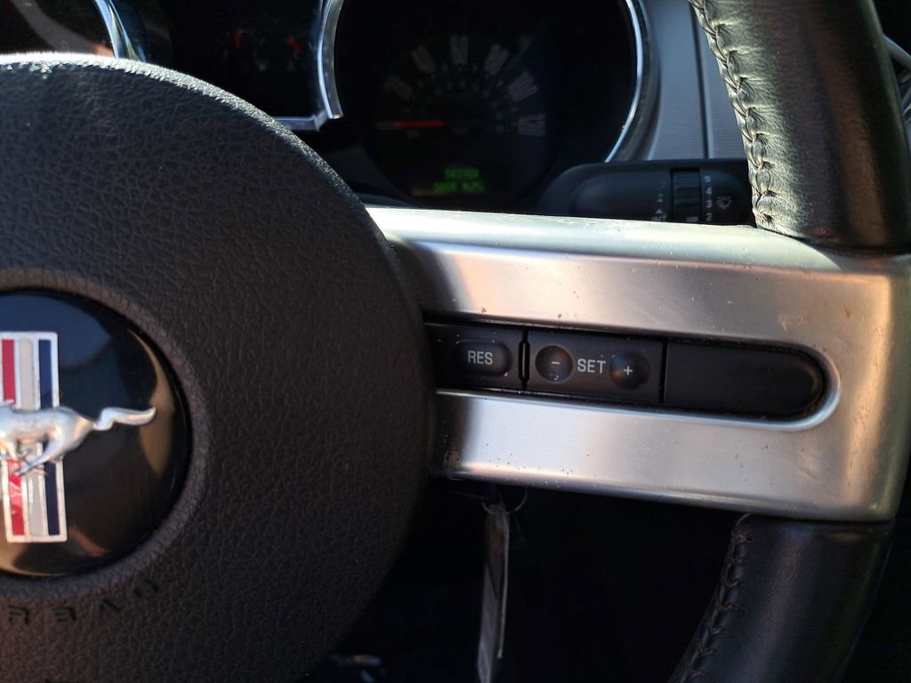 Used 2007 Ford Mustang Premium image 14