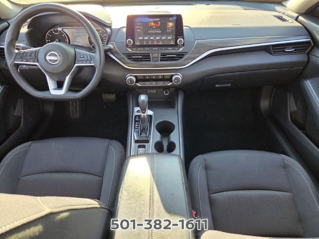 Used 2025 Nissan Altima 2.5 SV AWD/4WD image 13