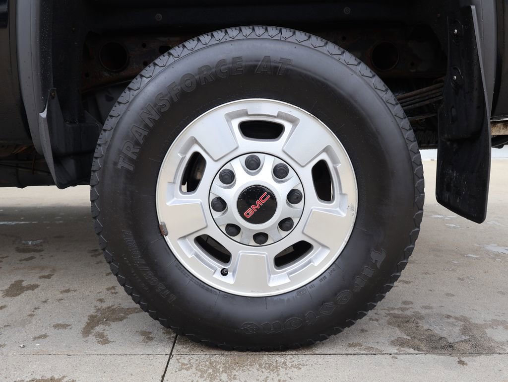 Used 2018 GMC Sierra 2500 SLE w/ Suspension Package, Off-Road image 40