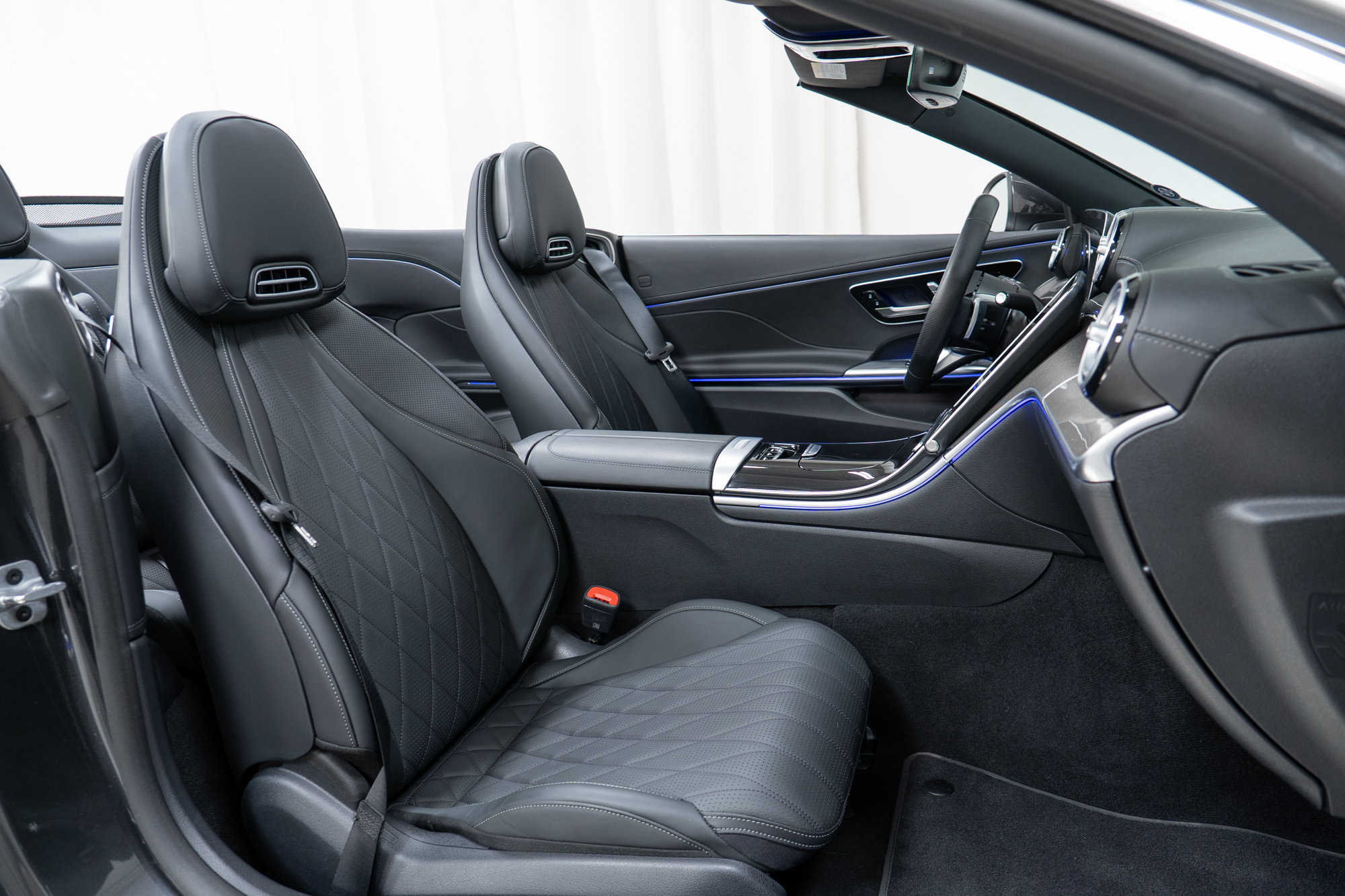 Certified 2024 Mercedes-Benz CLE 450 4MATIC Cabriolet image 23
