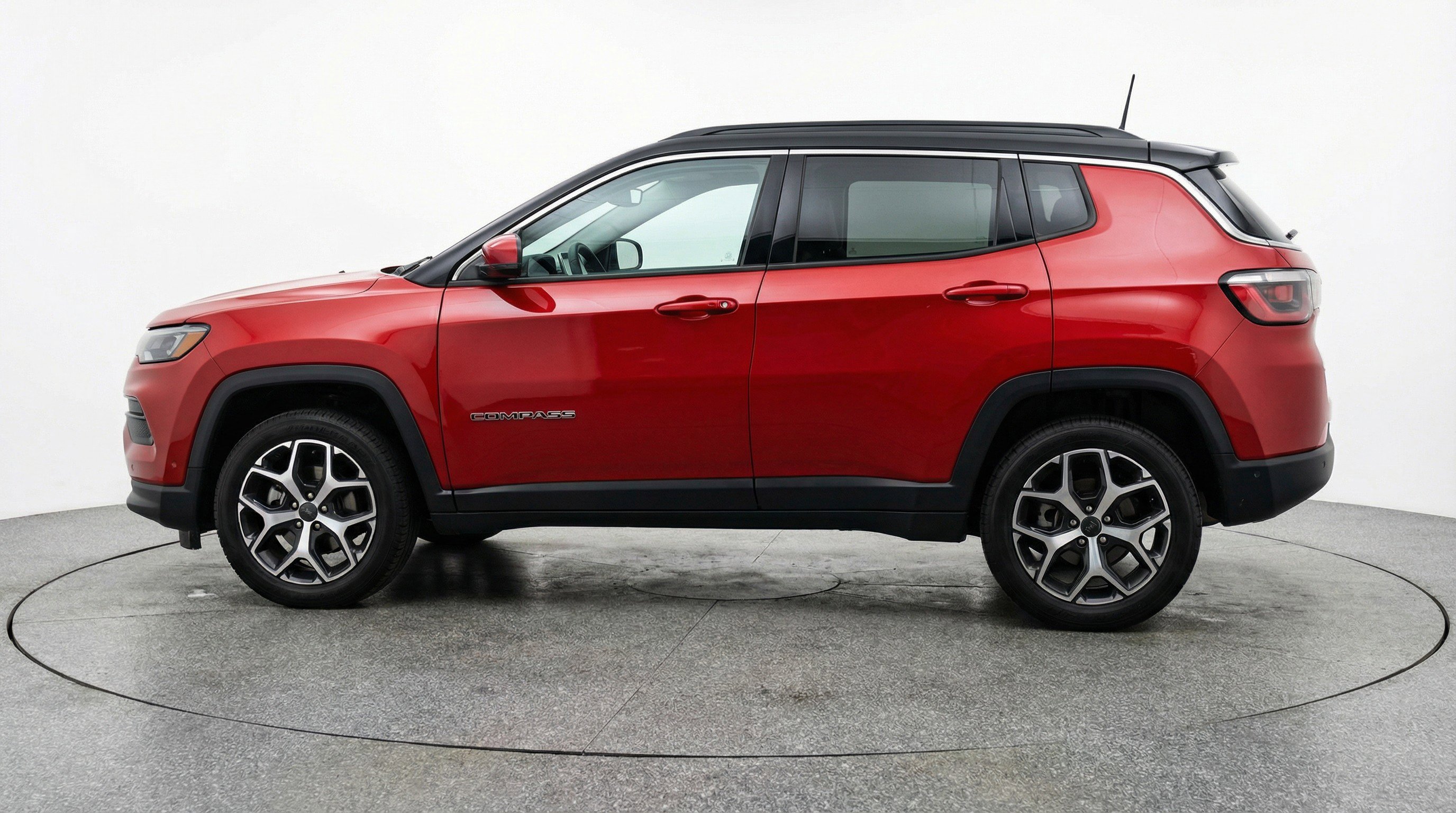 Used 2025 Jeep Compass Limited image 5