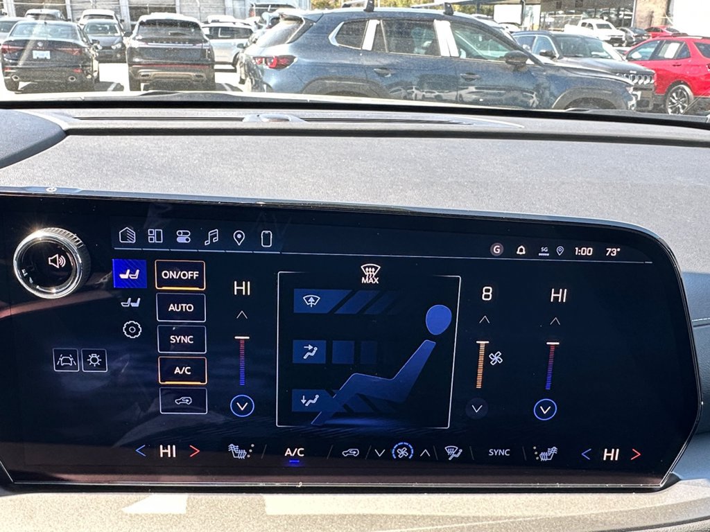 New 2026 Chevrolet Traverse LT w/ Driver Confidence Package FWD image 19
