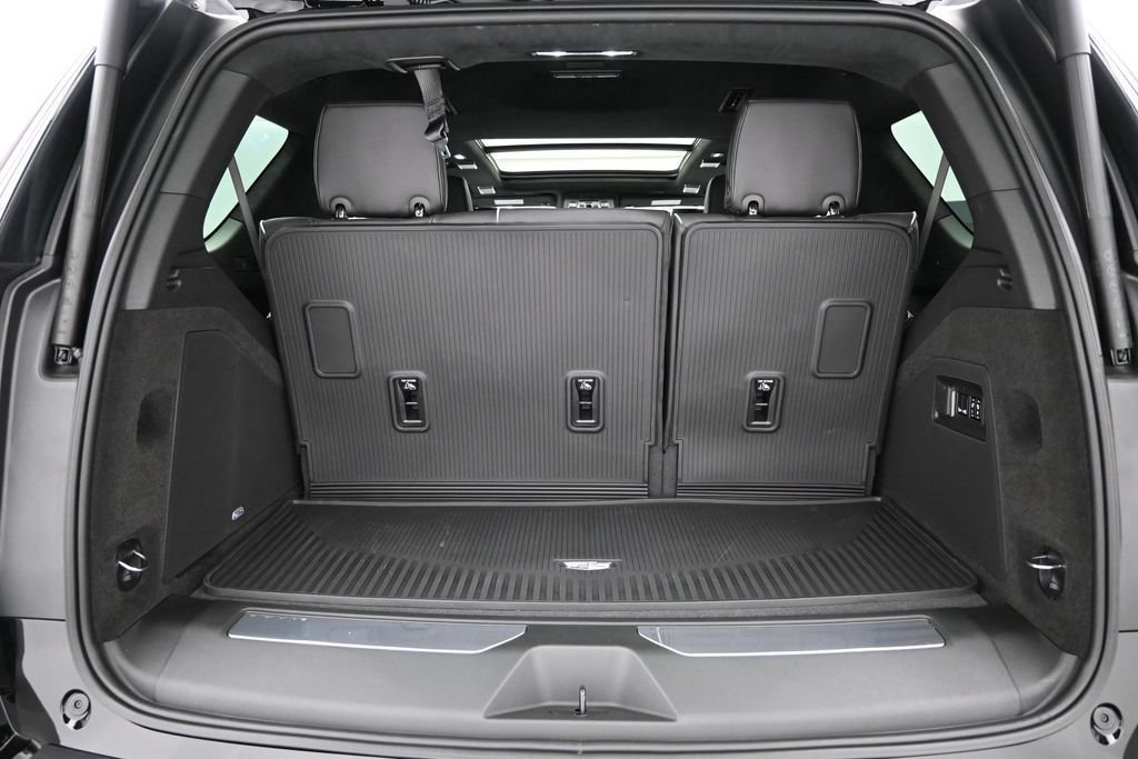 Certified 2026 Cadillac Escalade V w/ LPO, Floor Liner Package AWD/4WD image 36