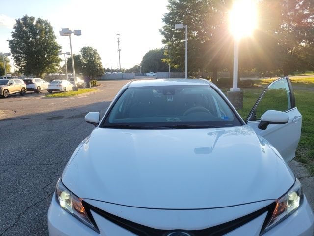 Used 2021 Toyota Camry LE FWD image 19