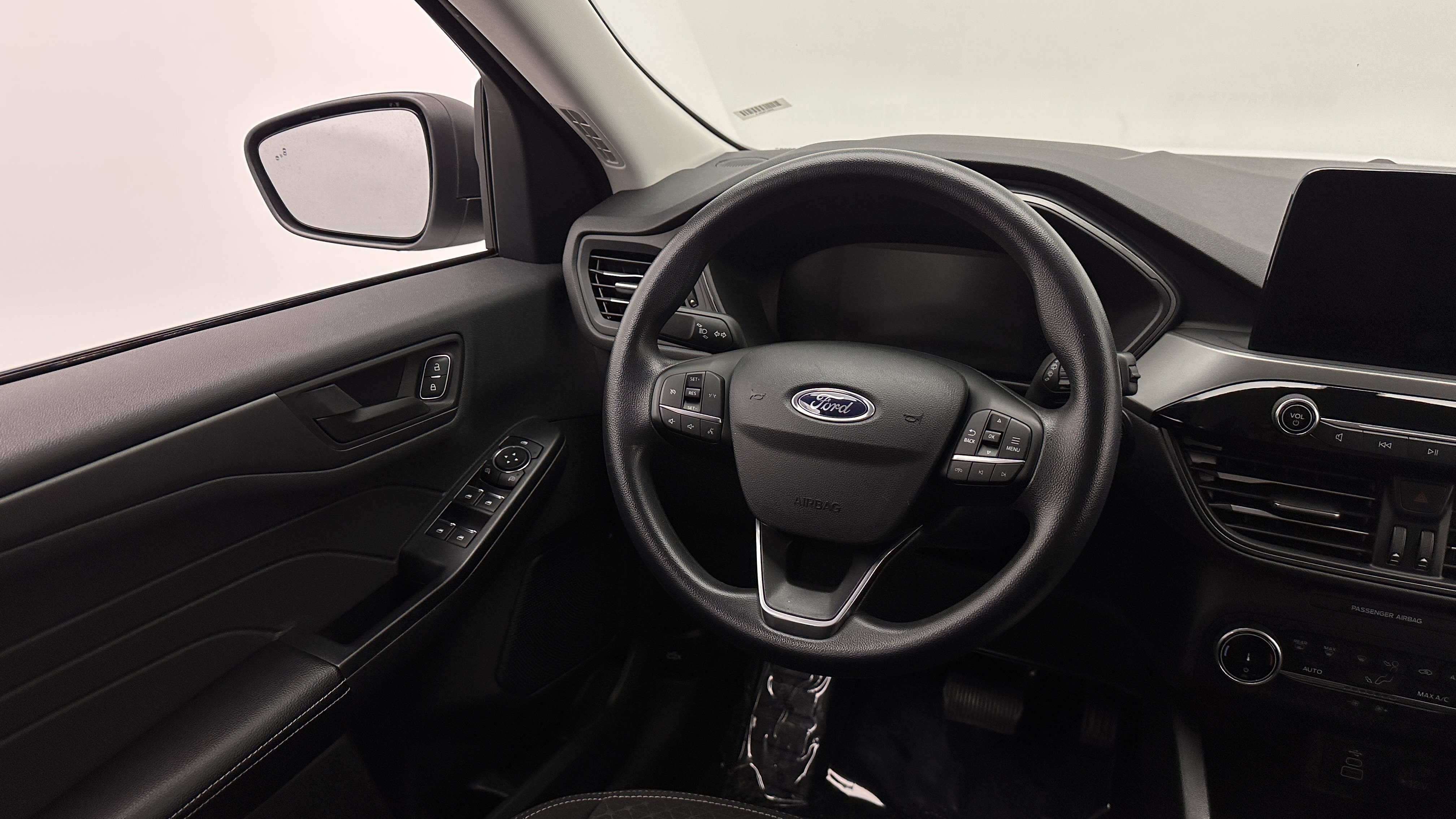 Used 2025 Ford Escape Active AWD/4WD image 26