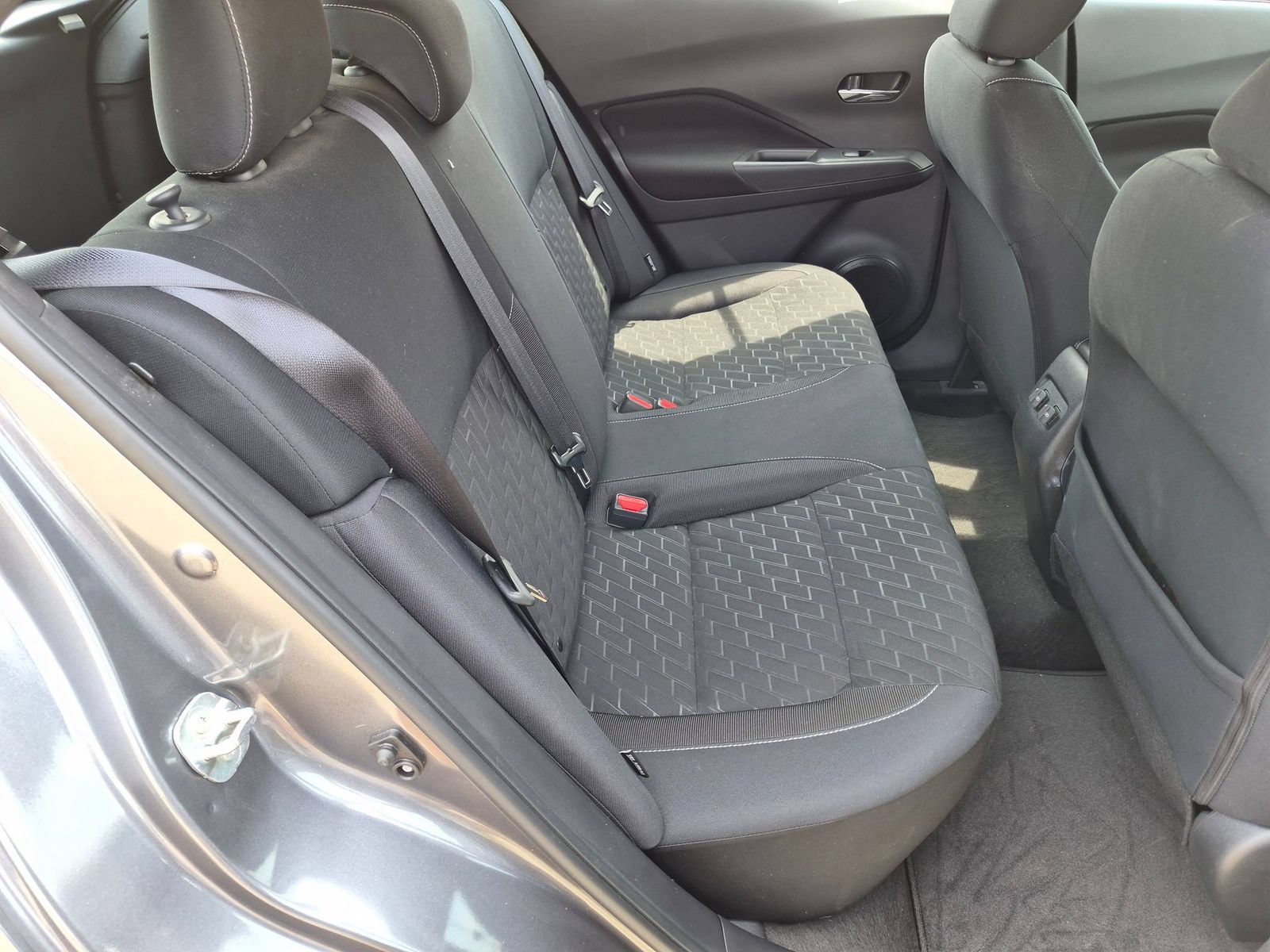 Certified 2022 Nissan Kicks SV FWD image 29