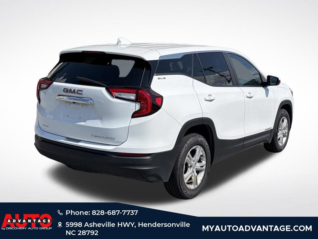 Used 2024 GMC Terrain SLE AWD/4WD image 3