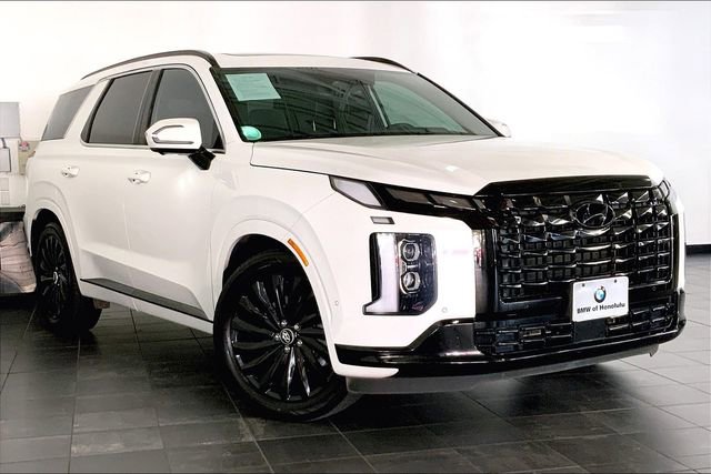 Used 2024 Hyundai Palisade Calligraphy image 2