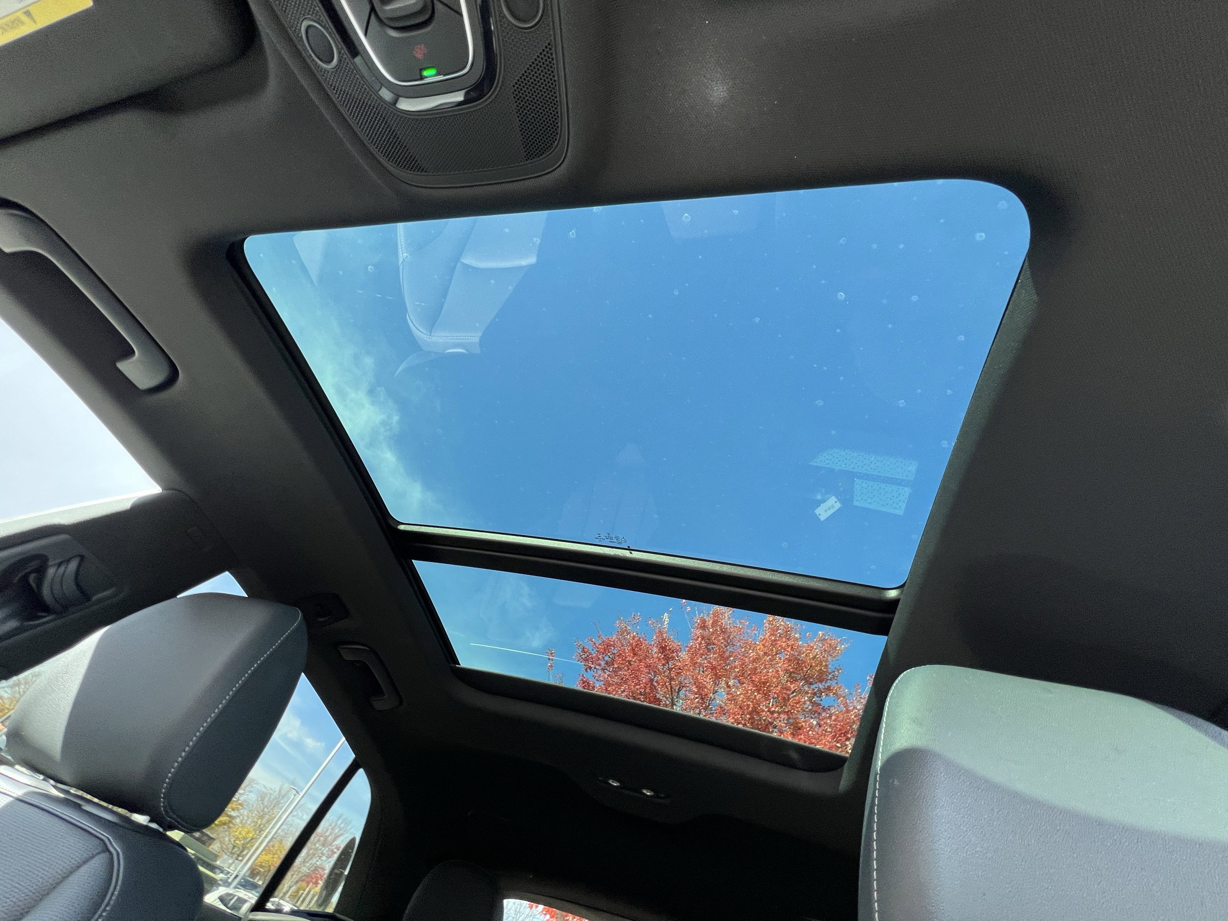 Used 2023 Audi Q8 Premium Plus image 28