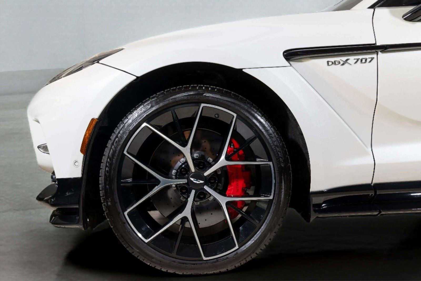 Used 2025 Aston Martin DBX 707 image 7