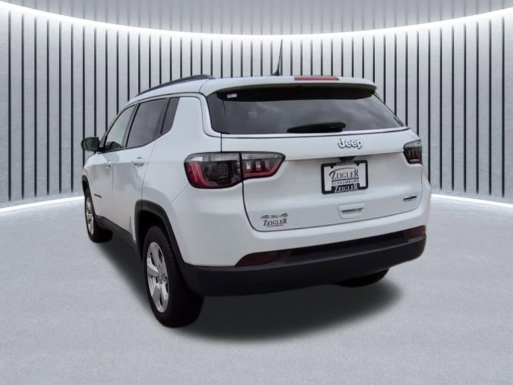 Used 2022 Jeep Compass Latitude w/ Sun and Sound Group AWD/4WD image 6
