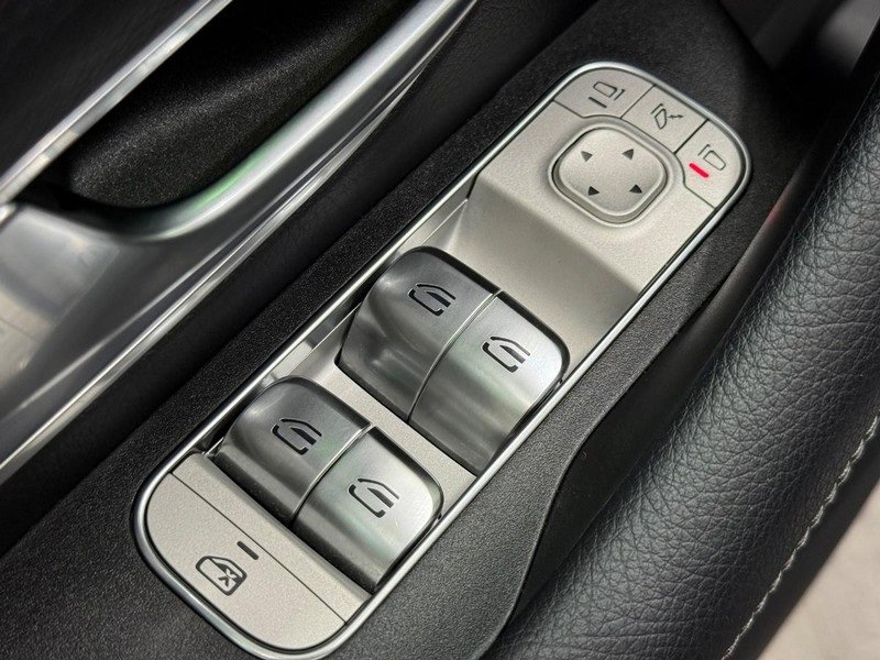 Certified 2025 Mercedes-Benz GLE 450 4MATIC image 20