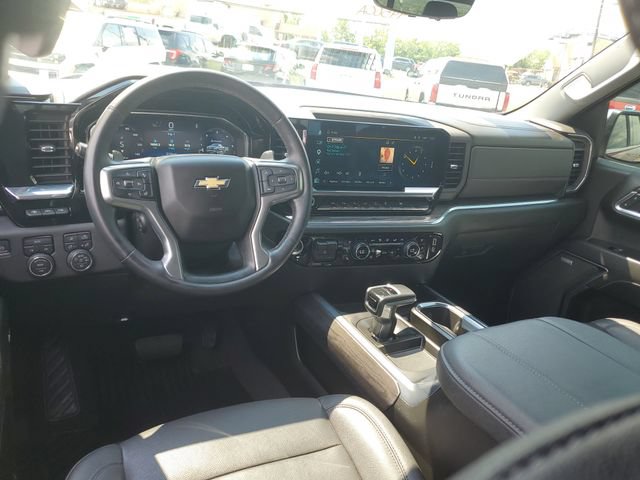Used 2023 Chevrolet Silverado 1500 LTZ w/ Technology Package AWD/4WD image 10