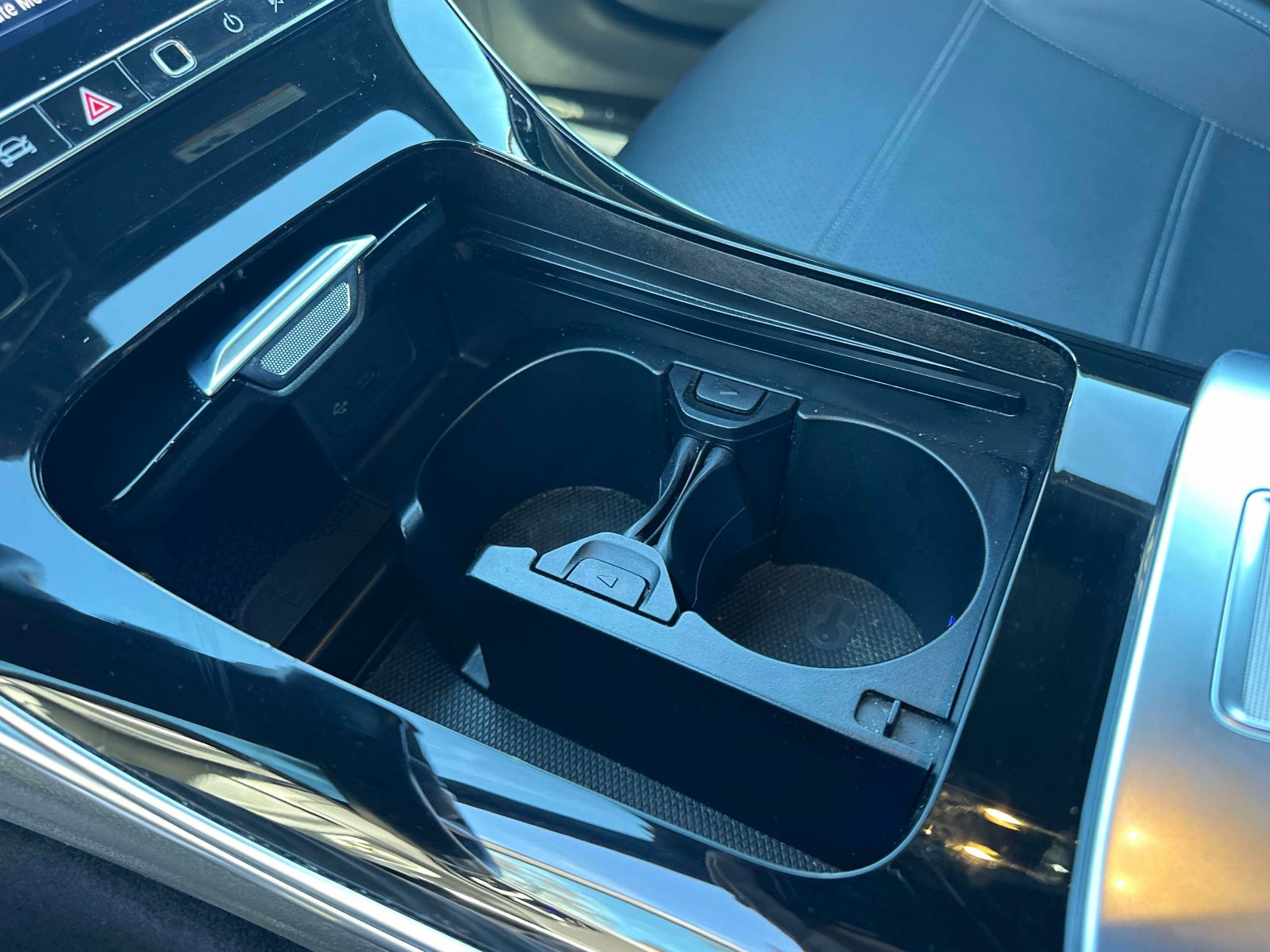 Used 2022 Mercedes-Benz C 300 4MATIC Sedan image 15