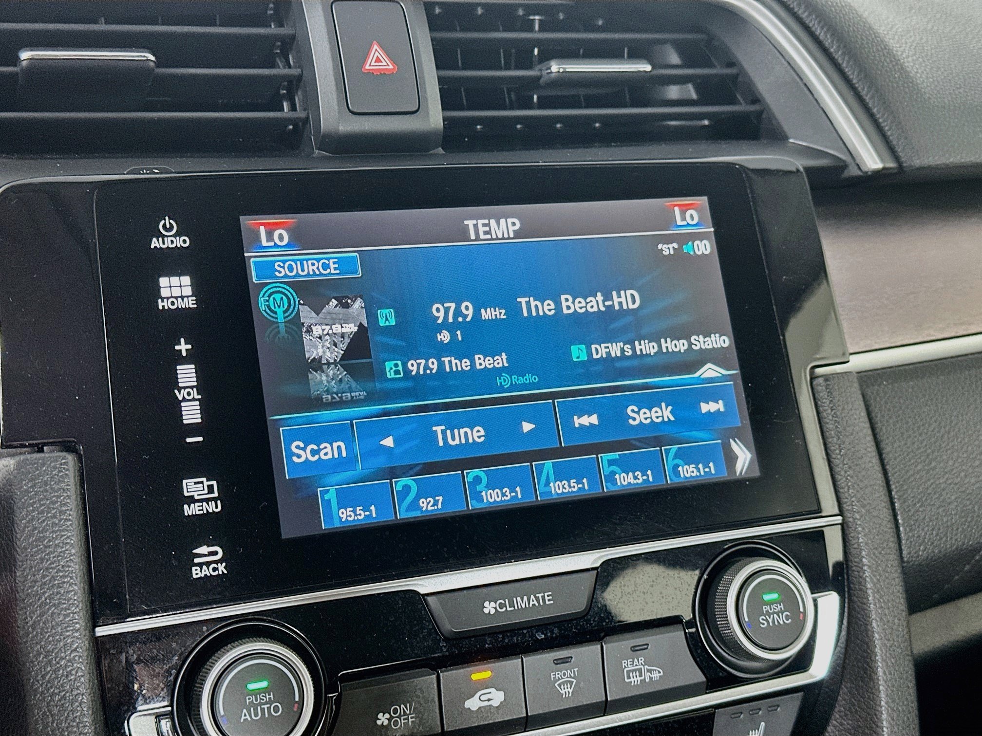 Used 2018 Honda Civic EX-L image 21
